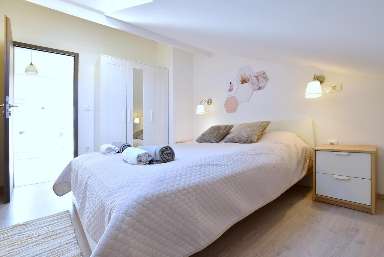 Apartments Sea & Sky スタリー・グラード エクステリア 写真