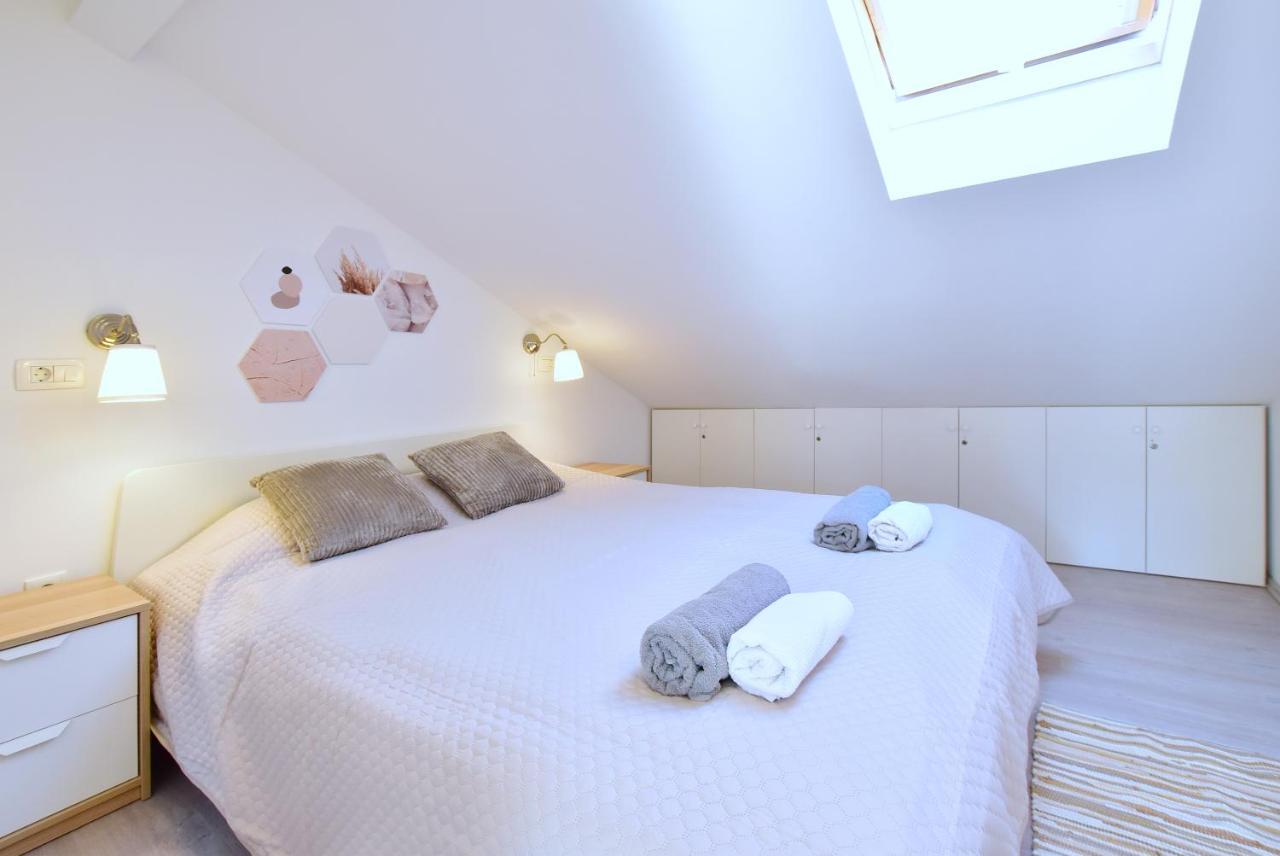 Apartments Sea & Sky スタリー・グラード エクステリア 写真